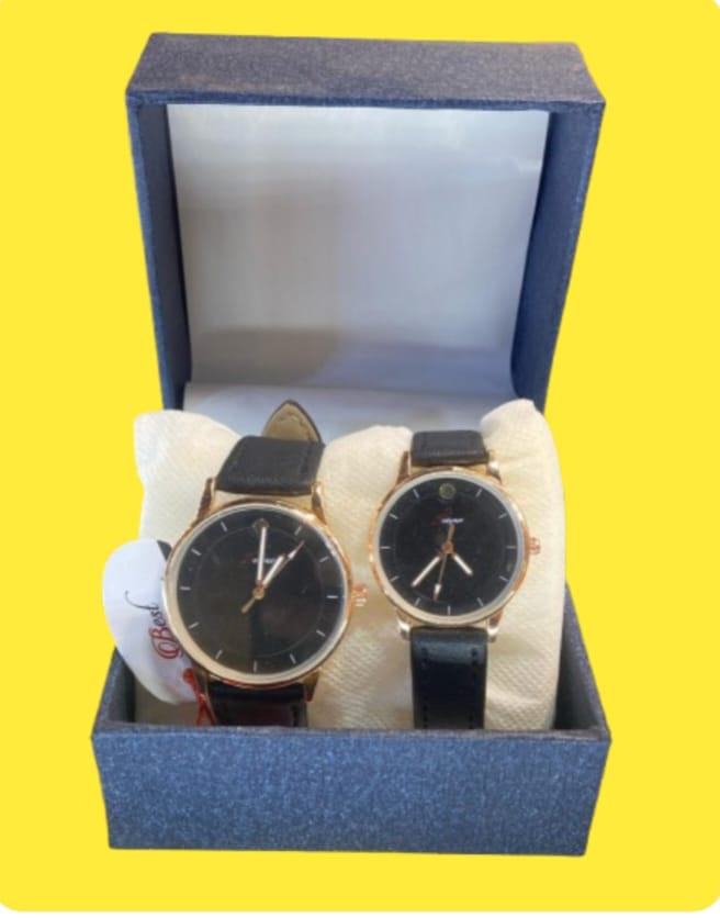 Elegant Couple Leather Strap Watch Set – Timeless & Stylish