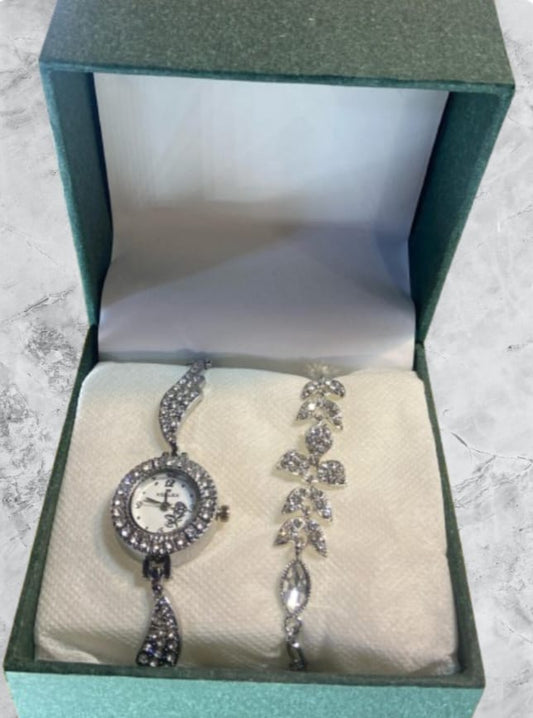 Elegant Ladies' Silver Watch with Bracelet – Timeless Luxury